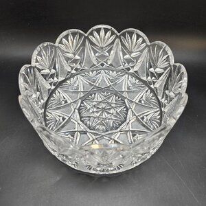 Vintage Crystal Bowl With Scalloped Edge & Intricate Starburst Design VL4033